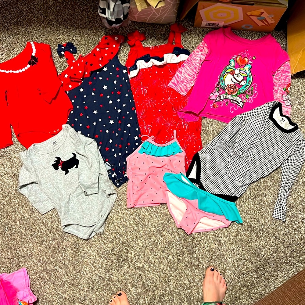 7 items - Size 24 months Bundle !!! MUST GO ASAP